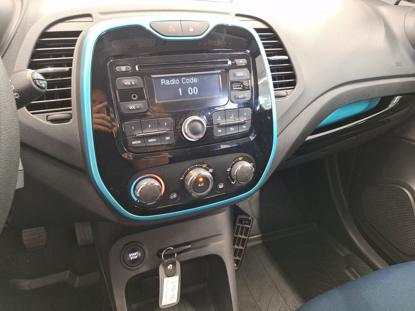 RENAULT Captur 2017