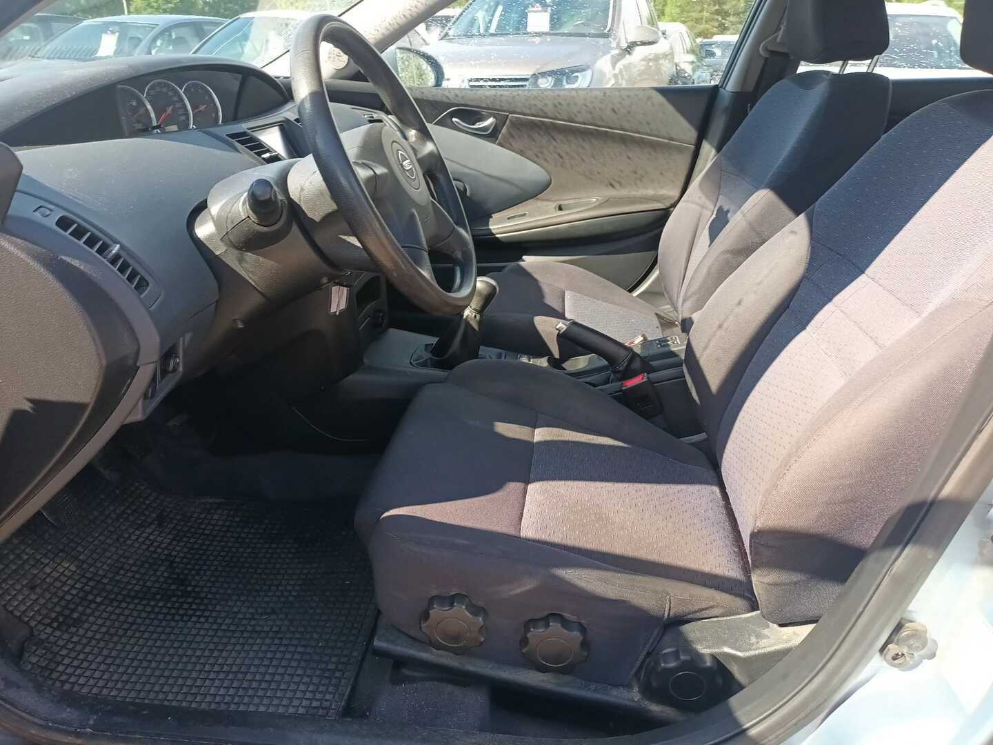 NISSAN Primera 2004