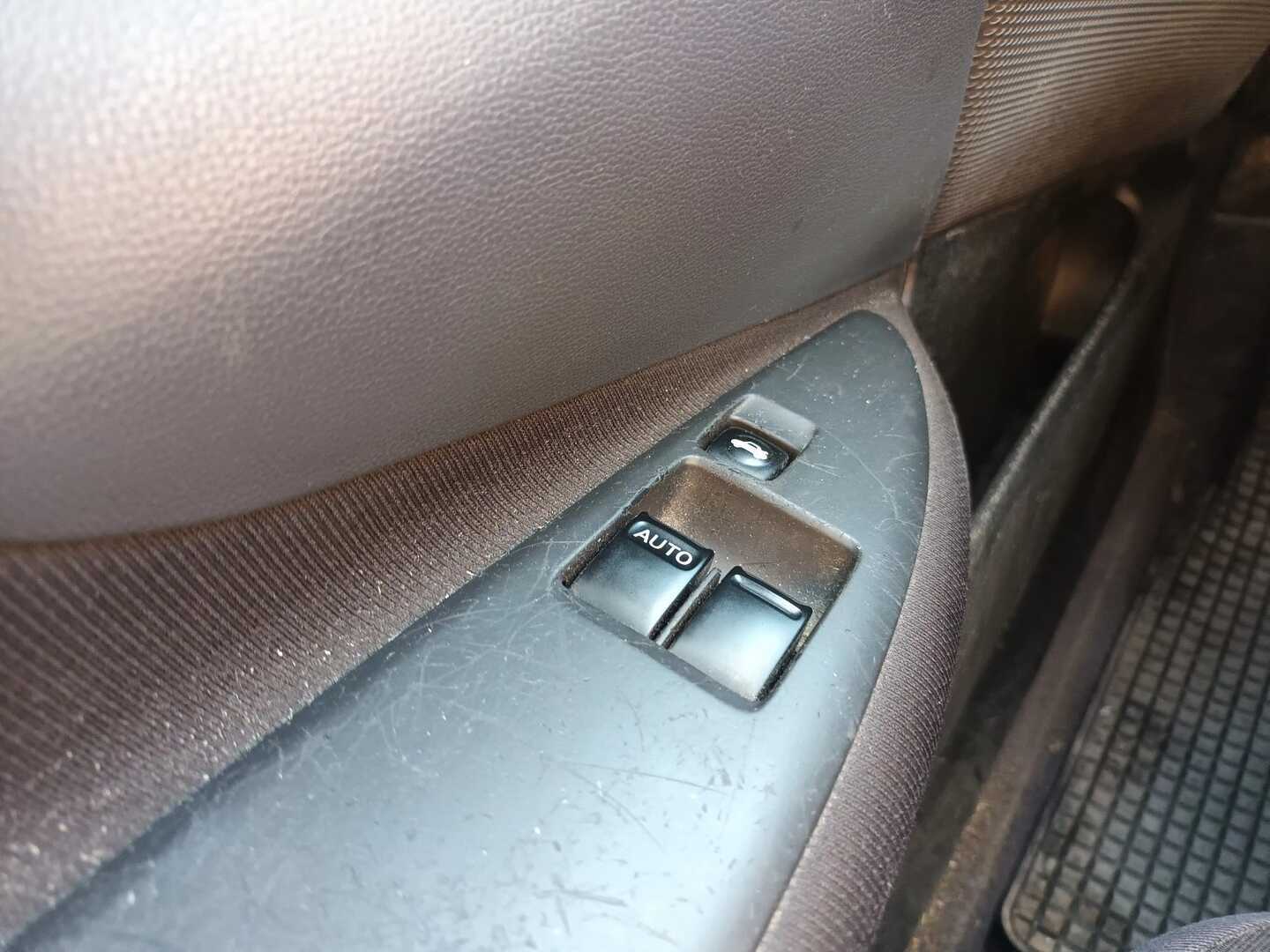 NISSAN Primera 2004