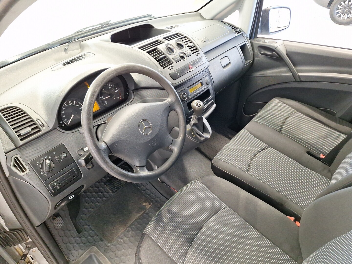MERCEDES-BENZ Vito 2011