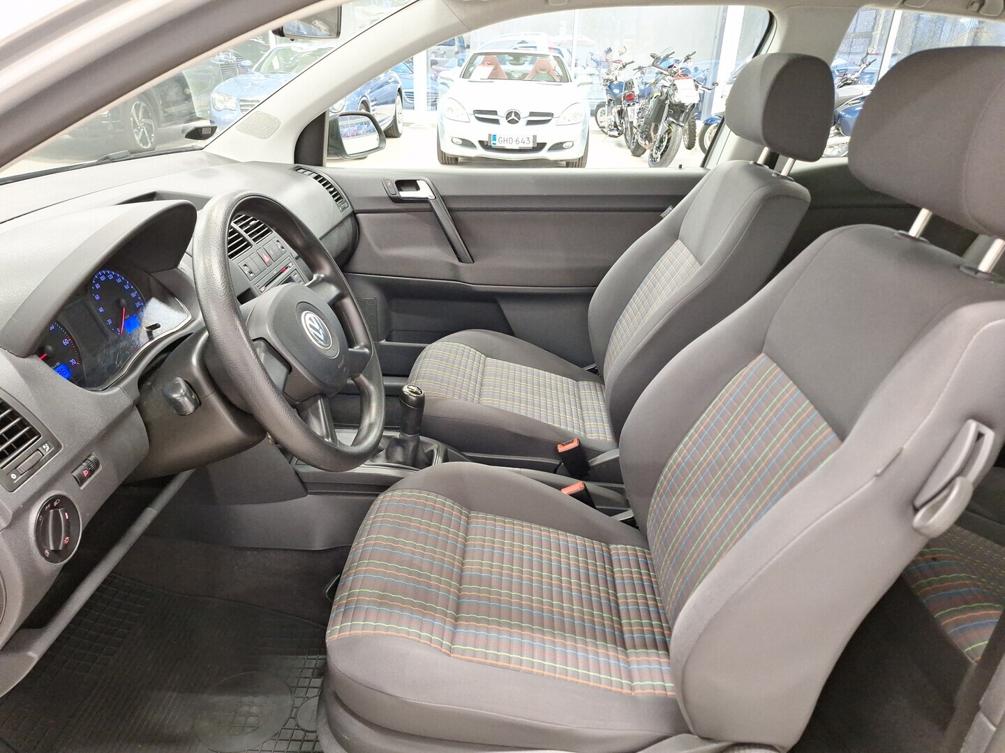 VOLKSWAGEN Polo 2006