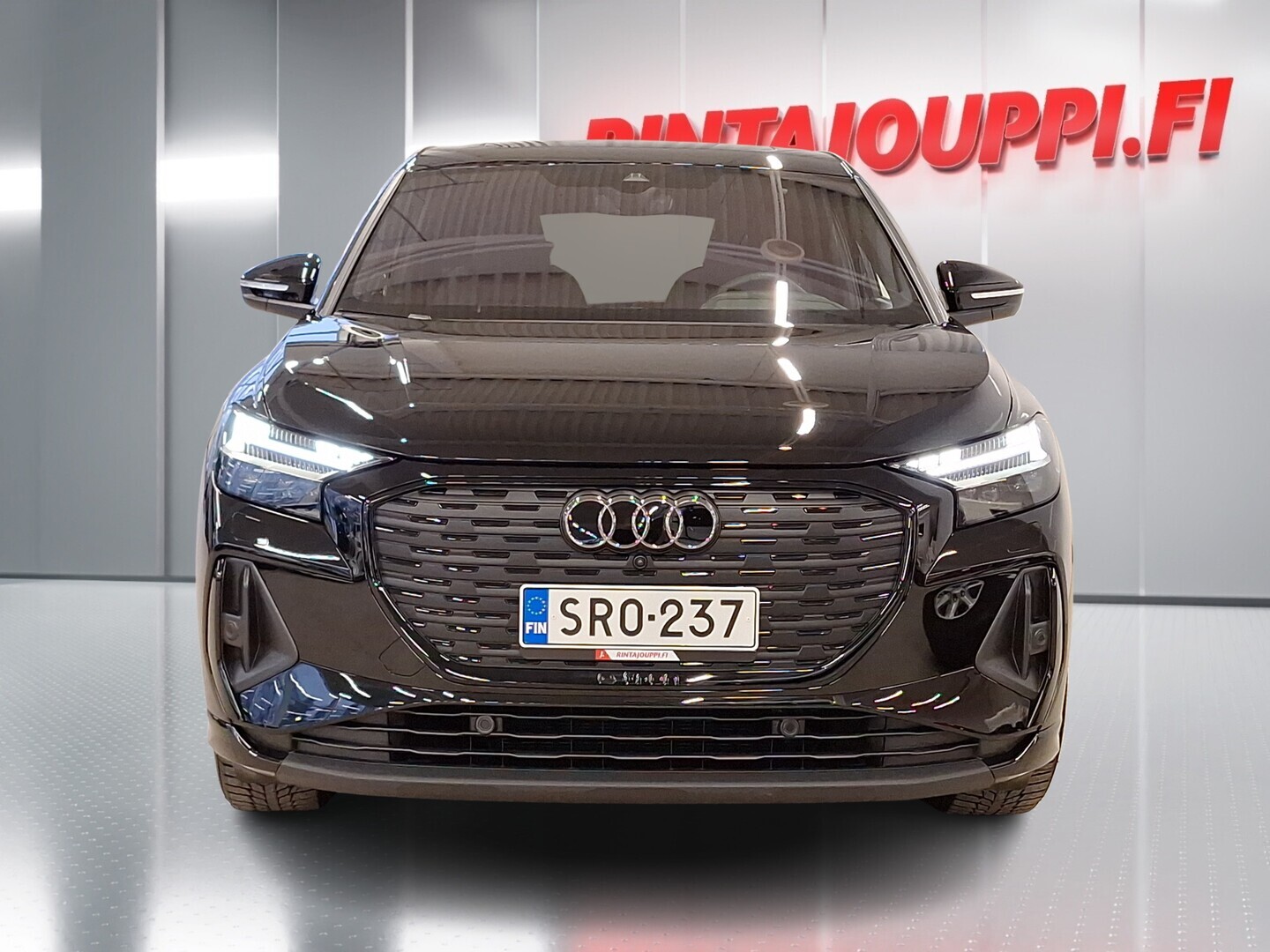 AUDI Q4 e-tron 2025
