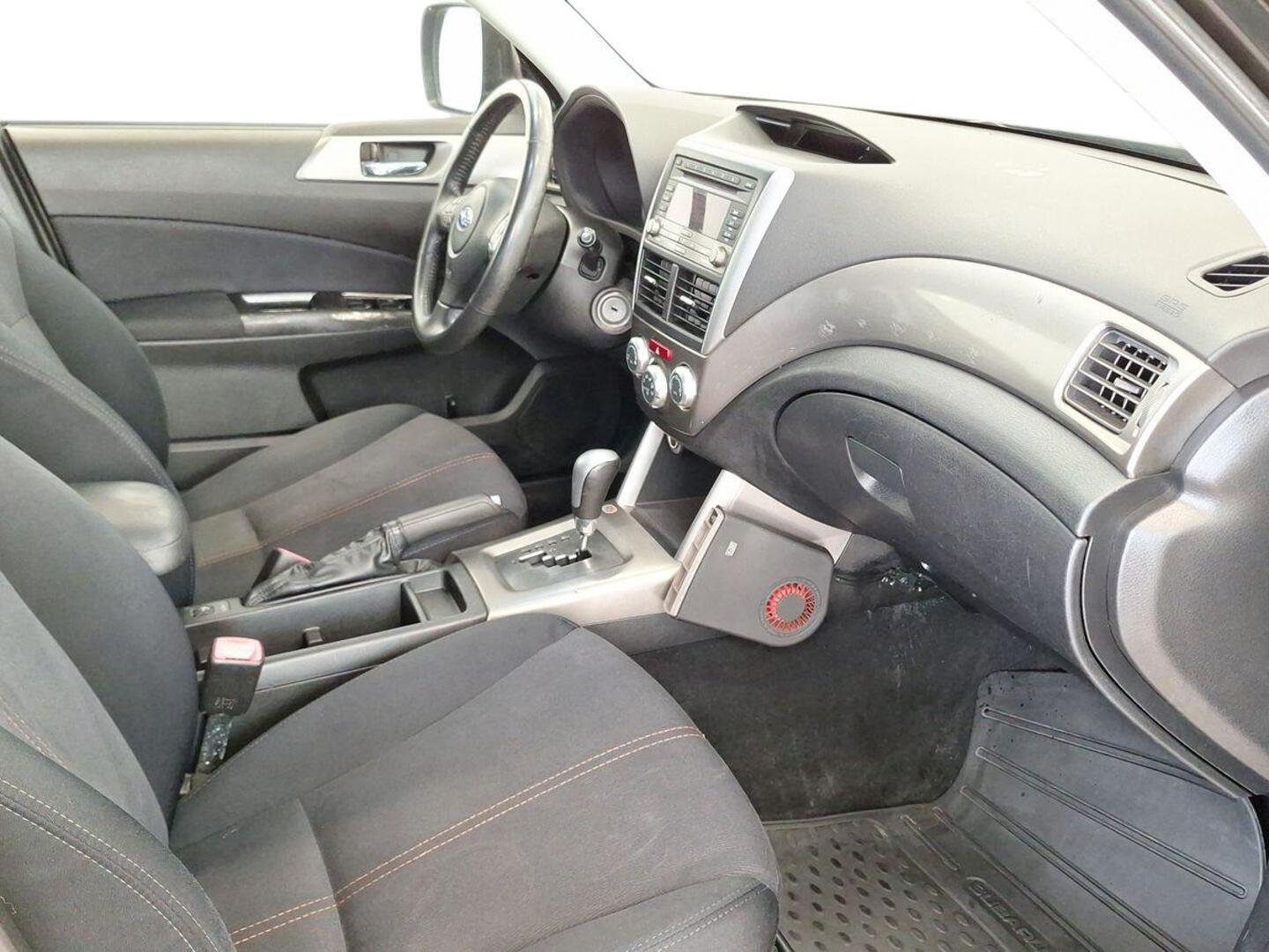 SUBARU Forester 2008