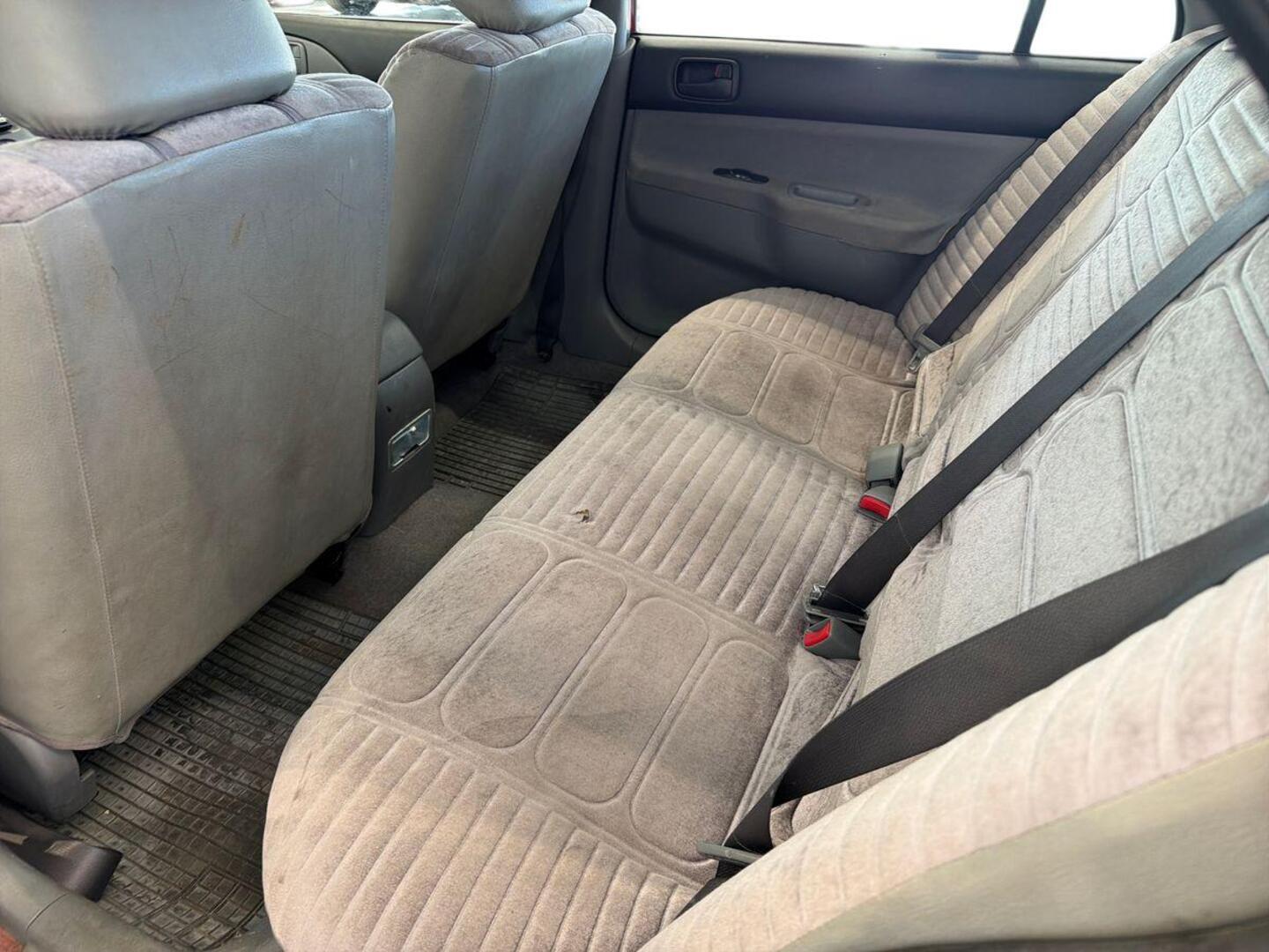 MITSUBISHI Lancer 2003