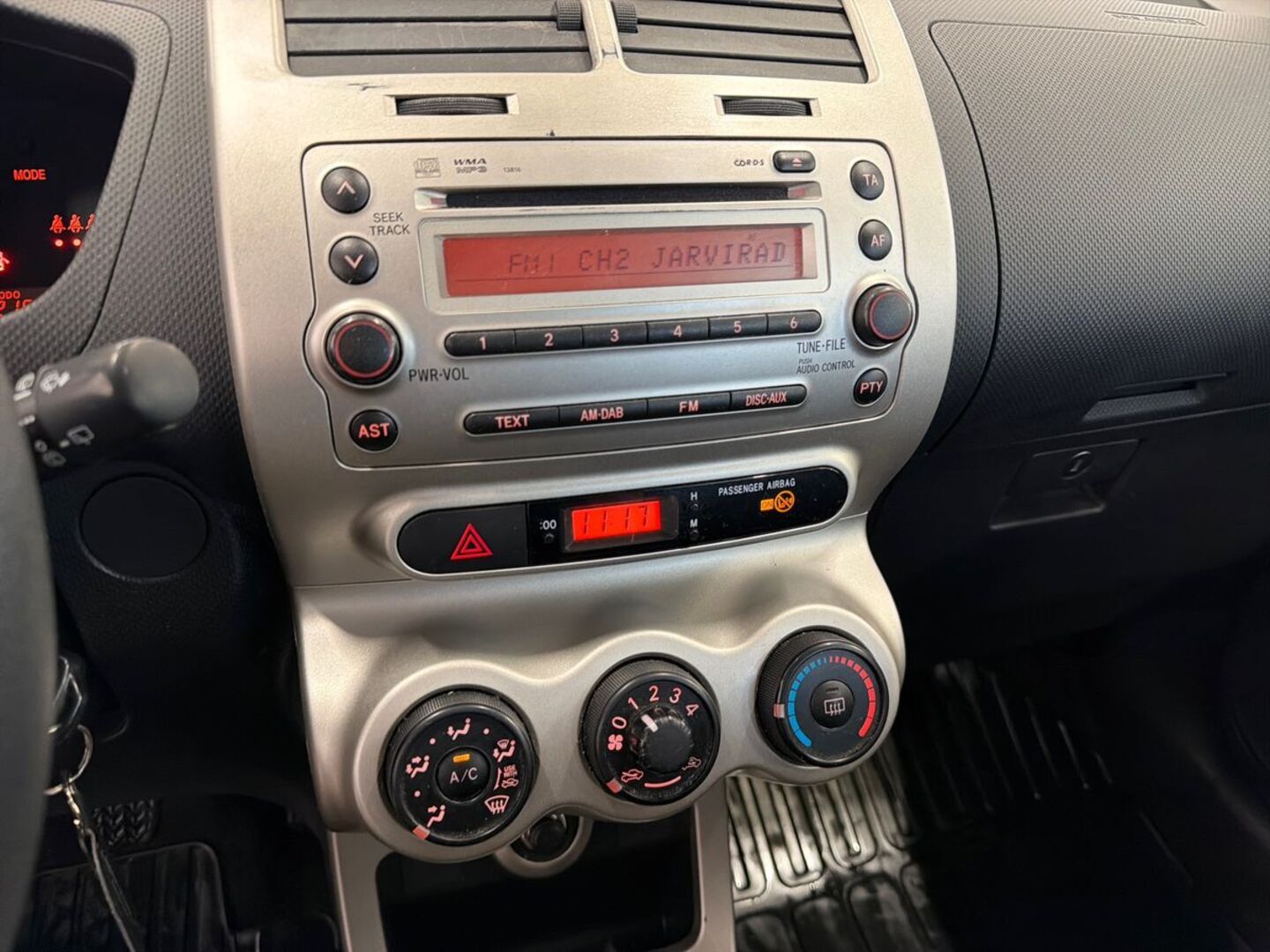 TOYOTA Urban Cruiser 2010