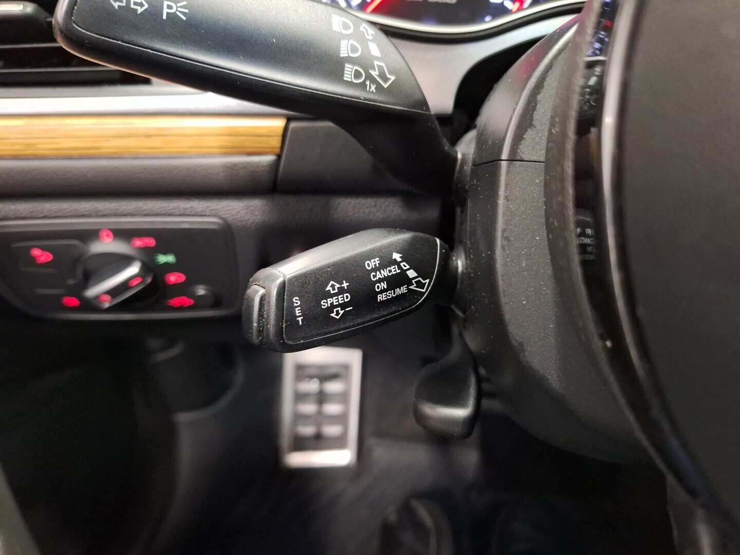 AUDI A6 allroad quattro 2012