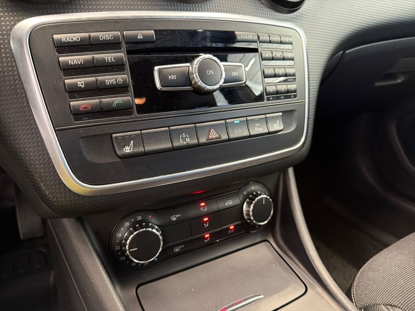 MERCEDES-BENZ A 2013