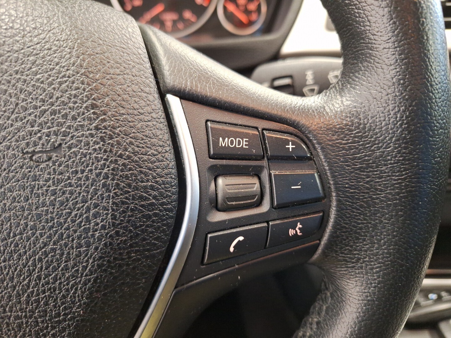 BMW 318 Gran Turismo 2014