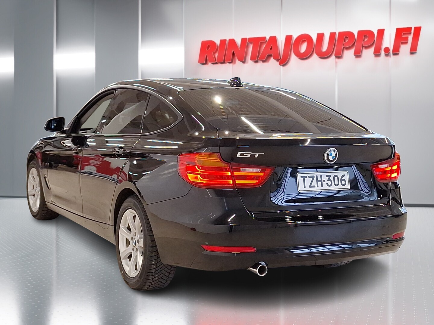 BMW 318 Gran Turismo 2014