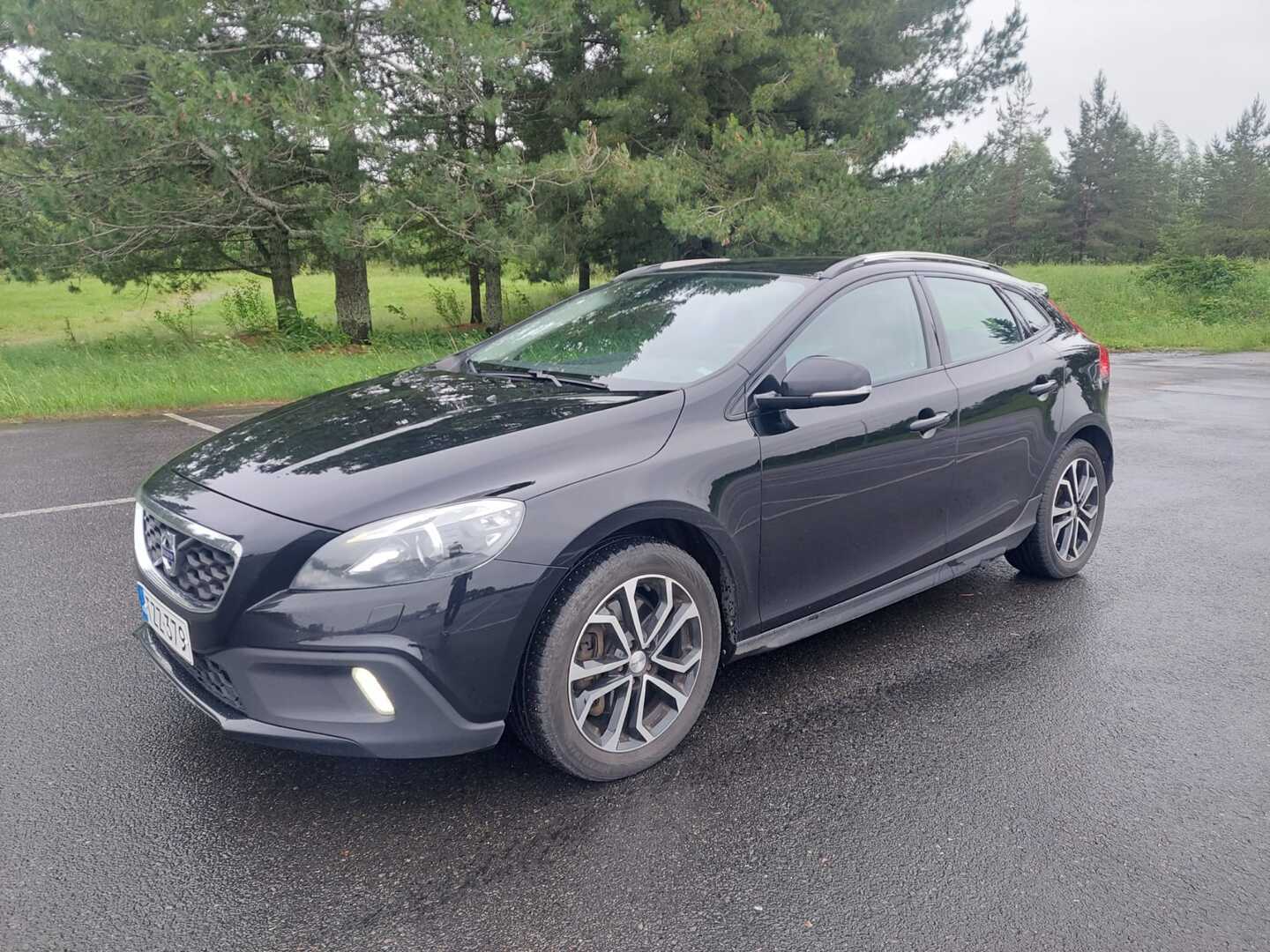VOLVO V40 Cross Country 2015