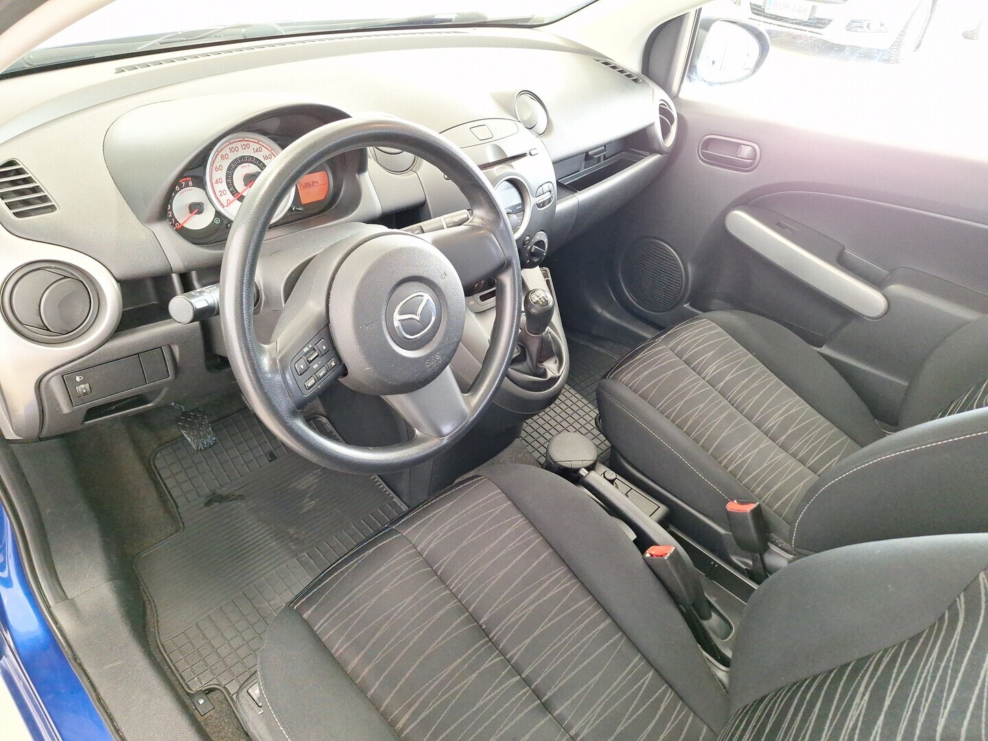 MAZDA 2 2008