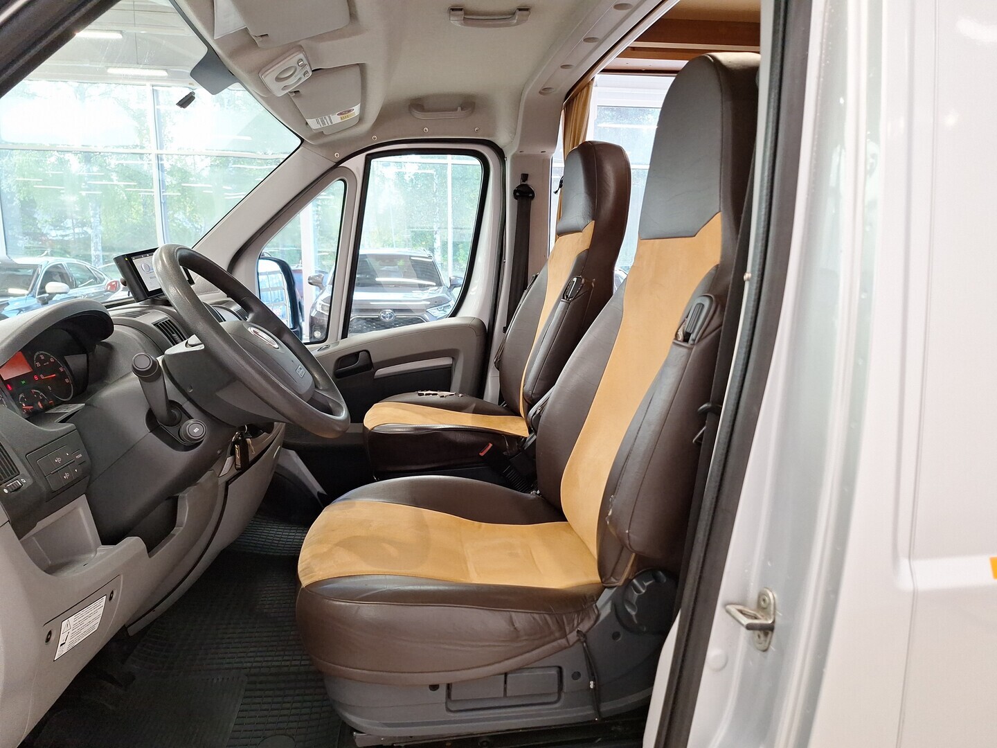 PÖSSL Globecar 2010