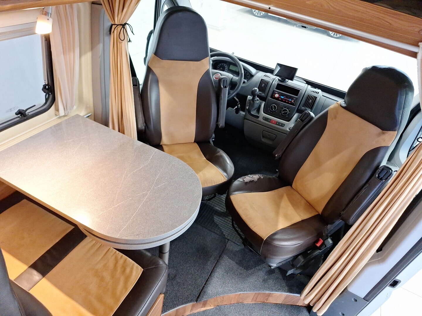 PÖSSL Globecar 2010