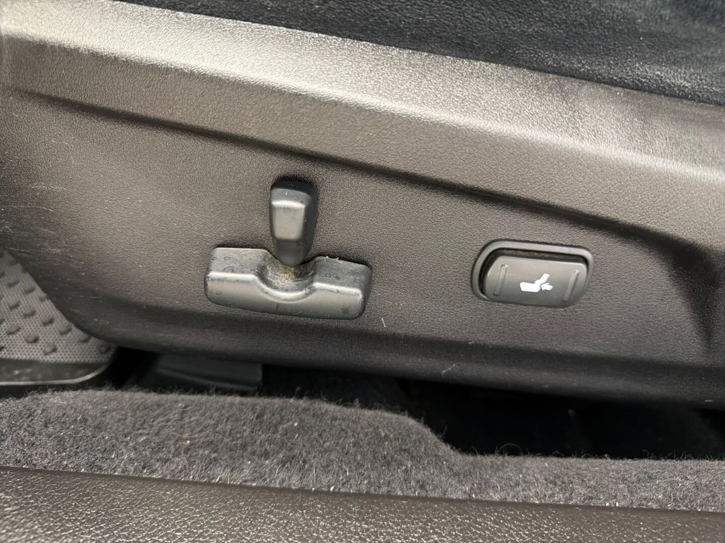SUBARU Outback 2011