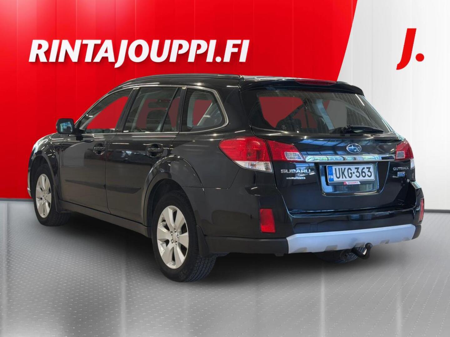 SUBARU Outback 2011