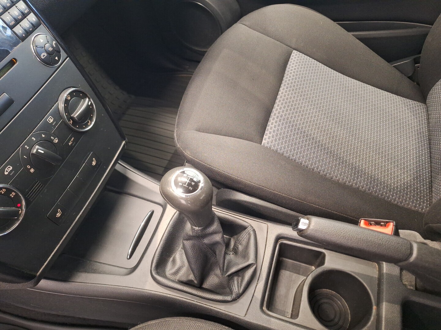 MERCEDES-BENZ A 2006