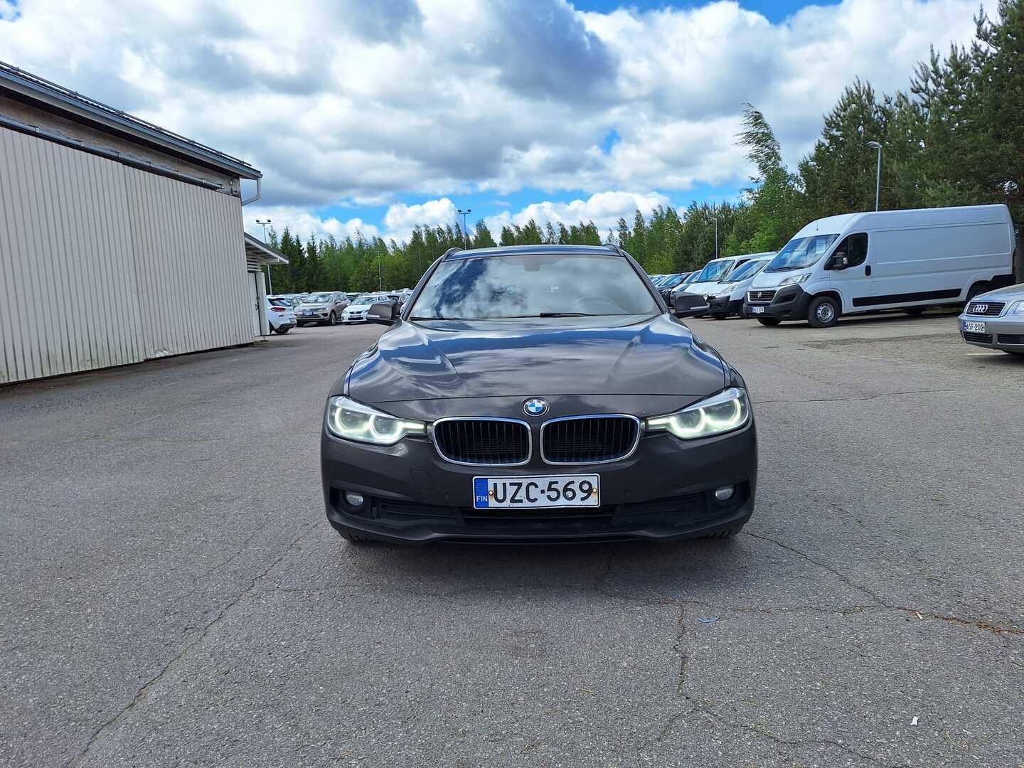 BMW 320 2016