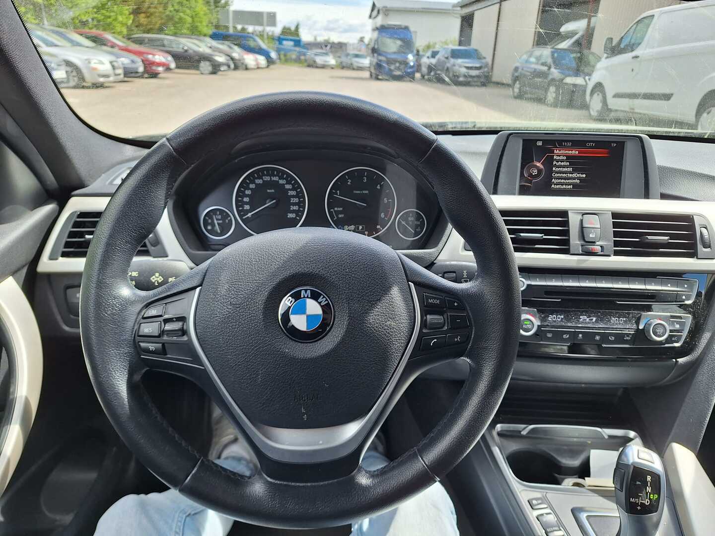 BMW 320 2016