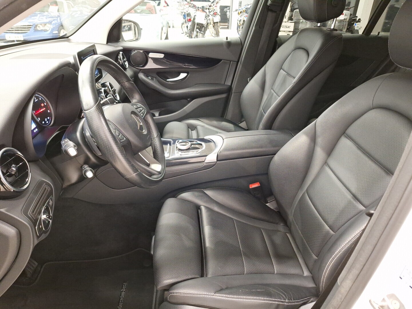 MERCEDES-BENZ GLC 2016