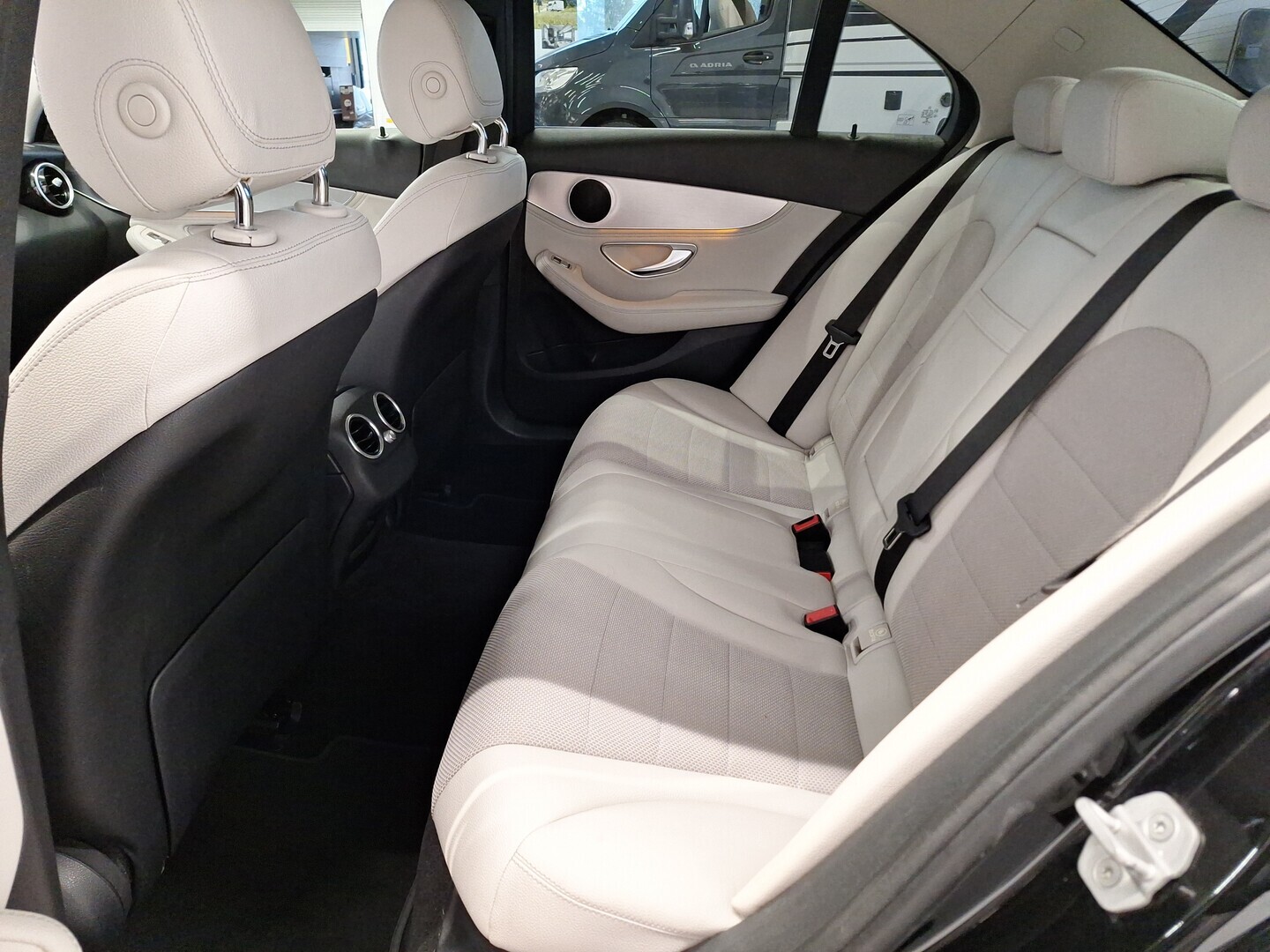 MERCEDES-BENZ C 2015