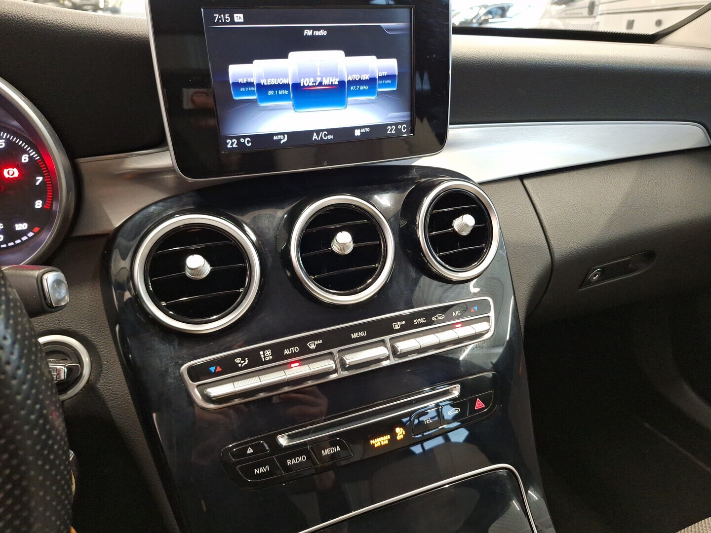 MERCEDES-BENZ C 2015