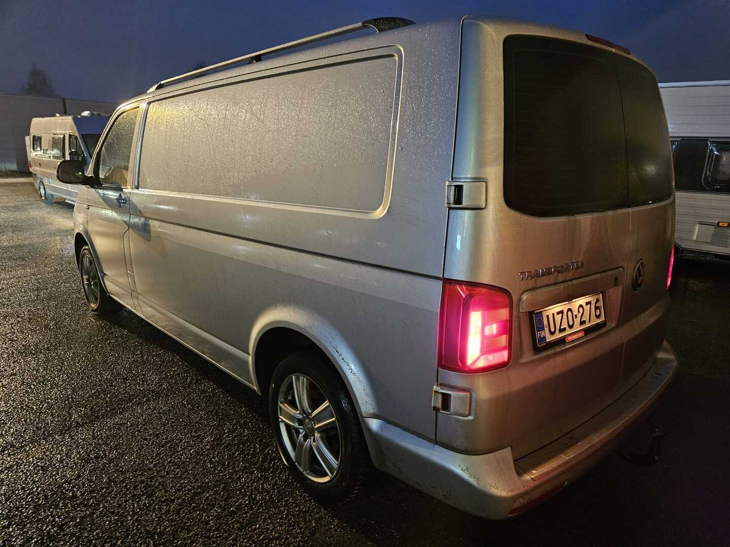 VOLKSWAGEN Transporter 2017