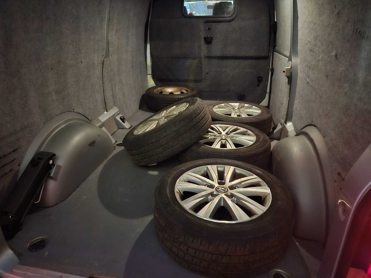 VOLKSWAGEN Transporter 2017