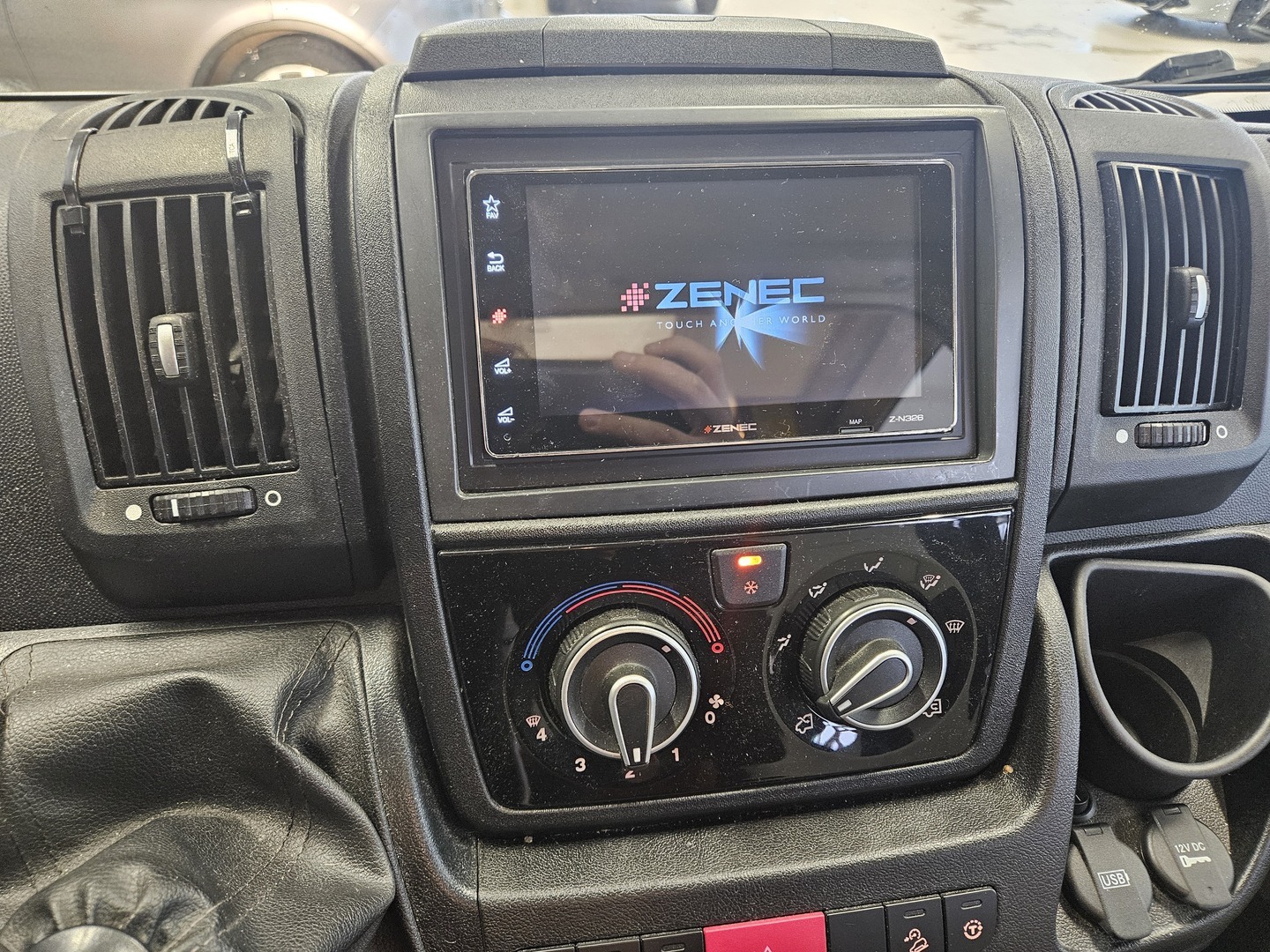 WEINSBERG CaraBus 2018