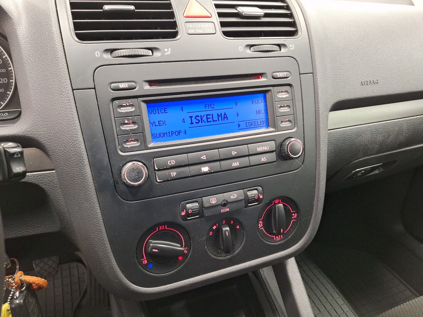 VOLKSWAGEN Golf 2005