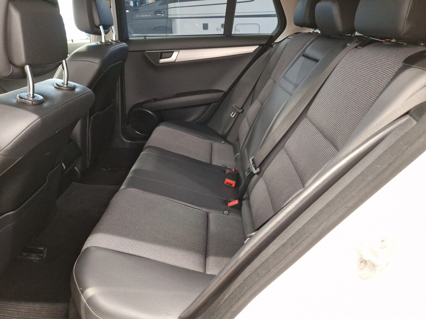 MERCEDES-BENZ C 2012