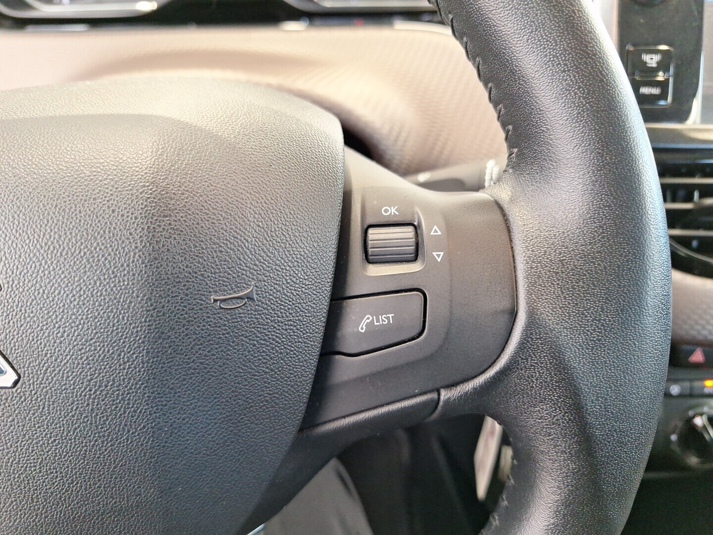PEUGEOT 2008 2014