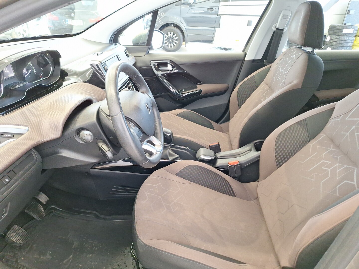 PEUGEOT 2008 2014