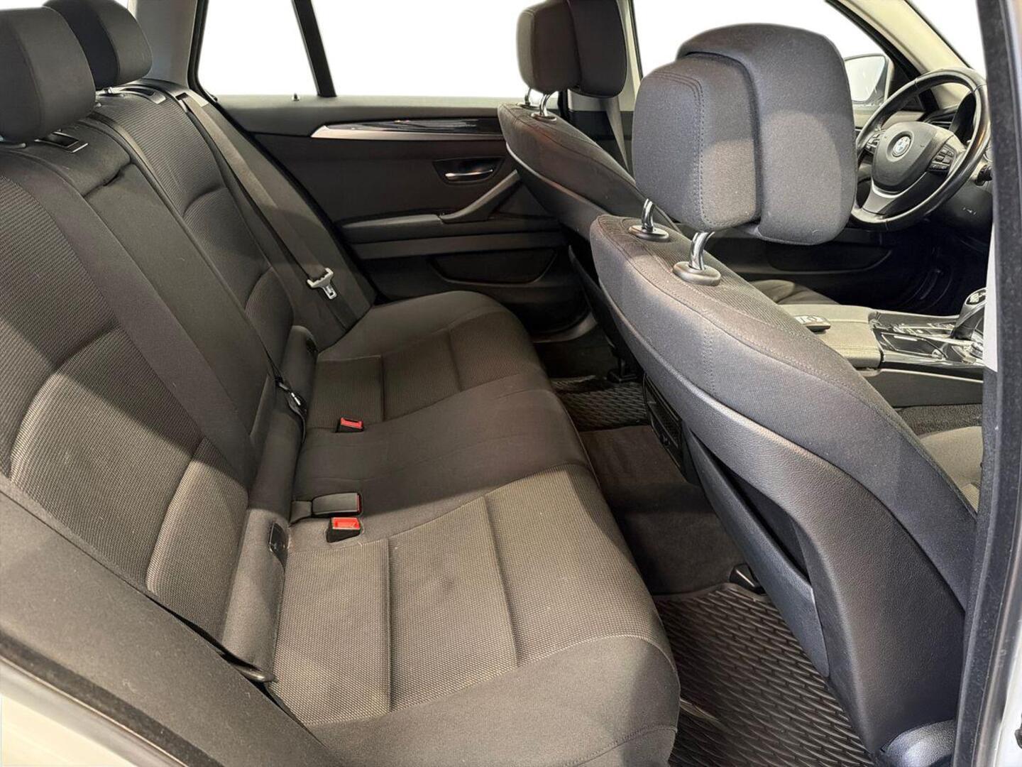 BMW 520 2011