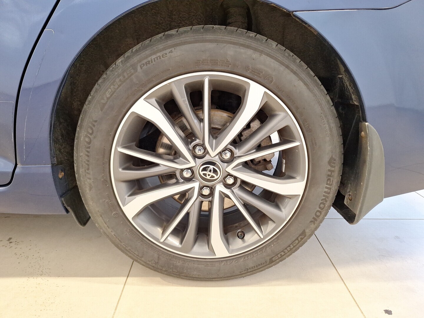 TOYOTA Avensis 2015