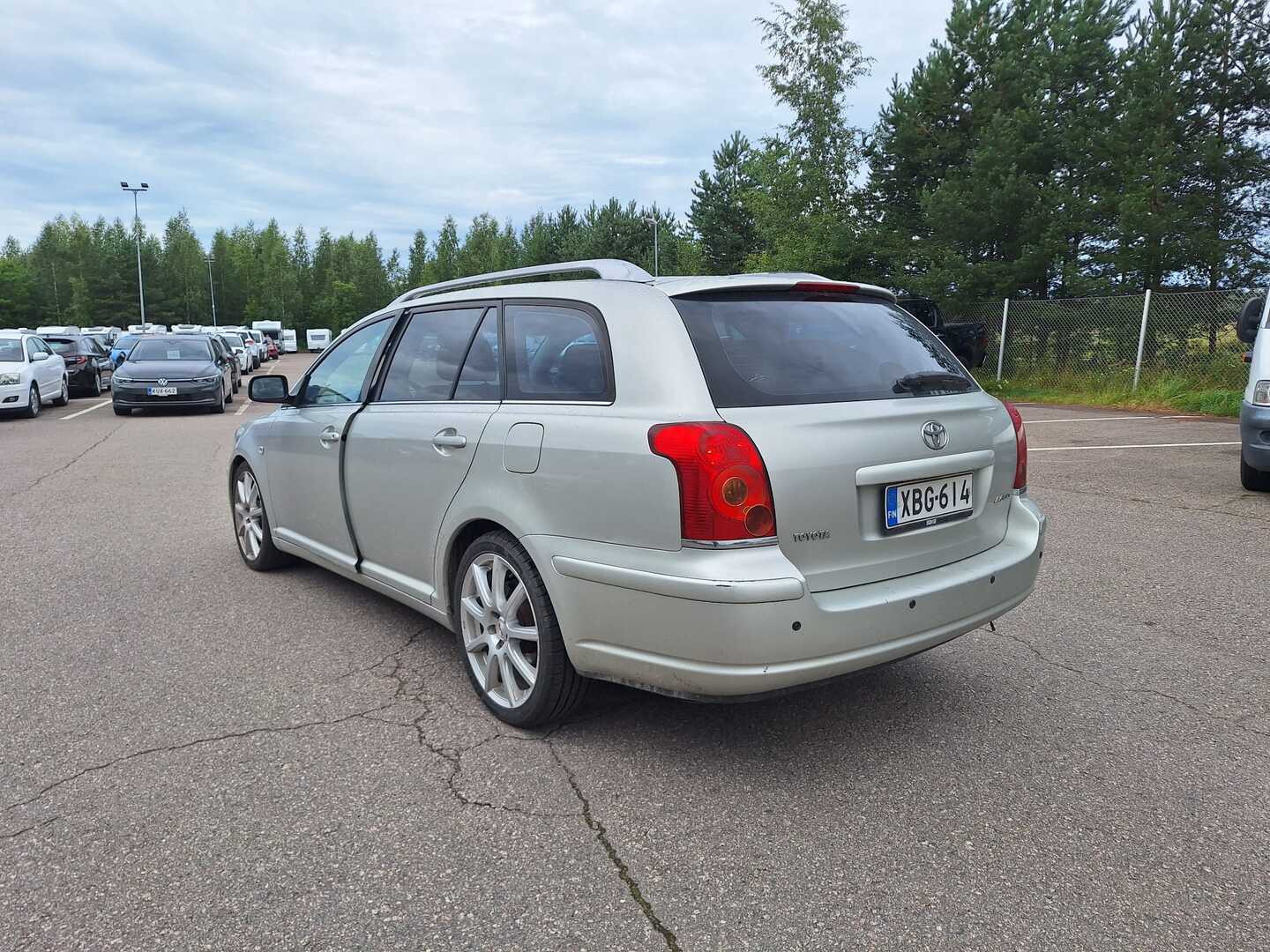 TOYOTA Avensis 2003
