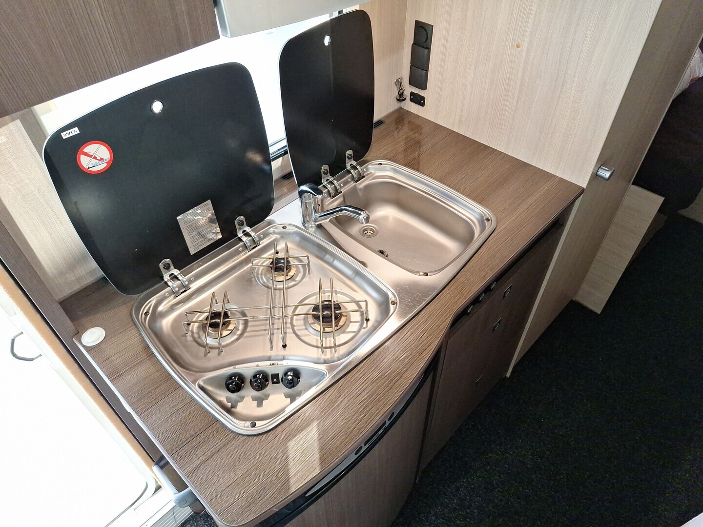 DETHLEFFS GLOBE S 2013