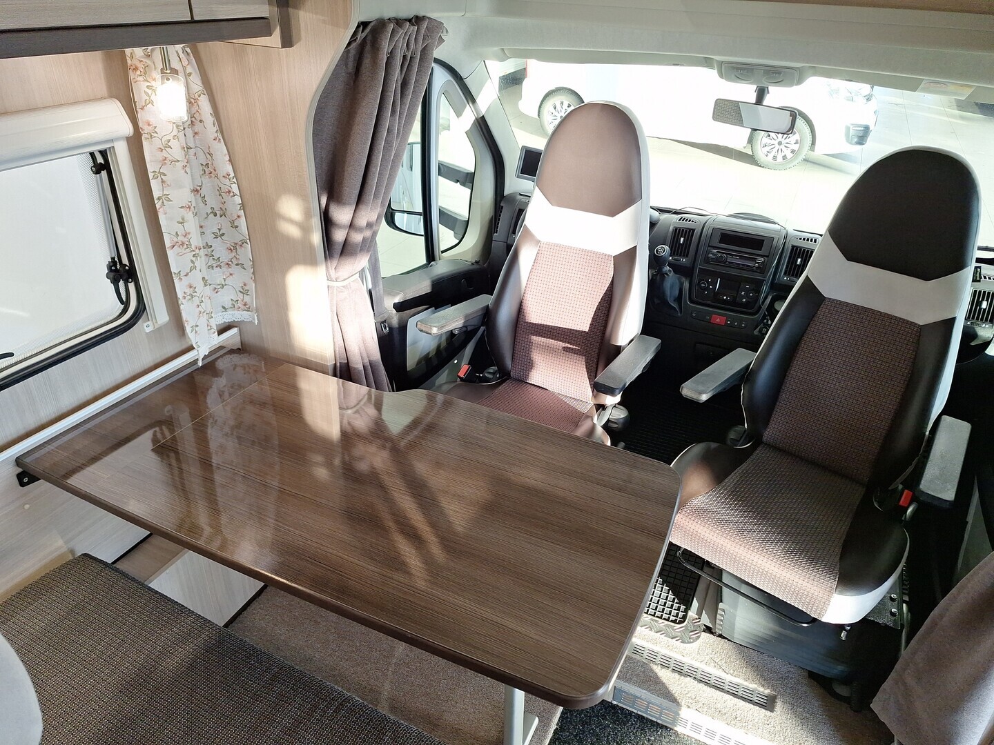 DETHLEFFS GLOBE S 2013