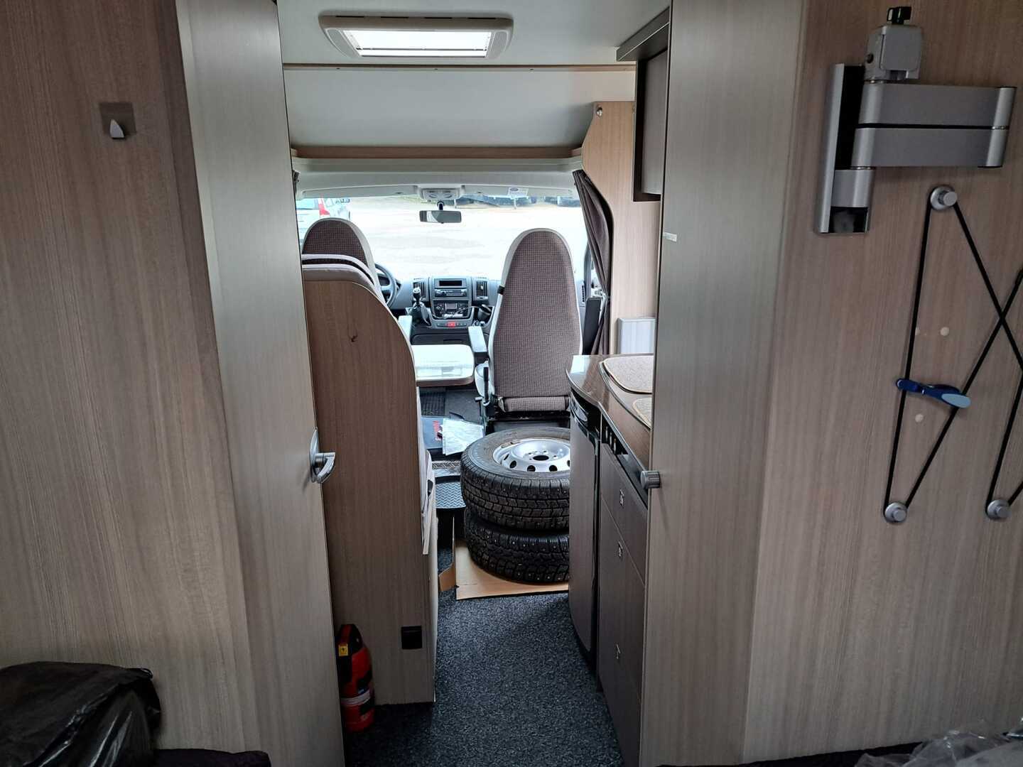 DETHLEFFS GLOBE S 2013