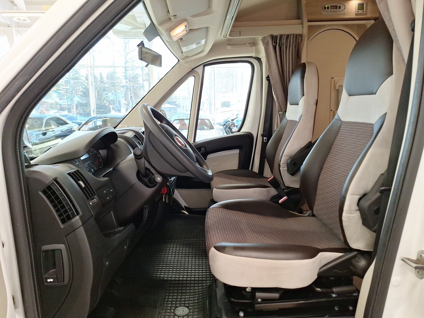 DETHLEFFS GLOBE S 2013