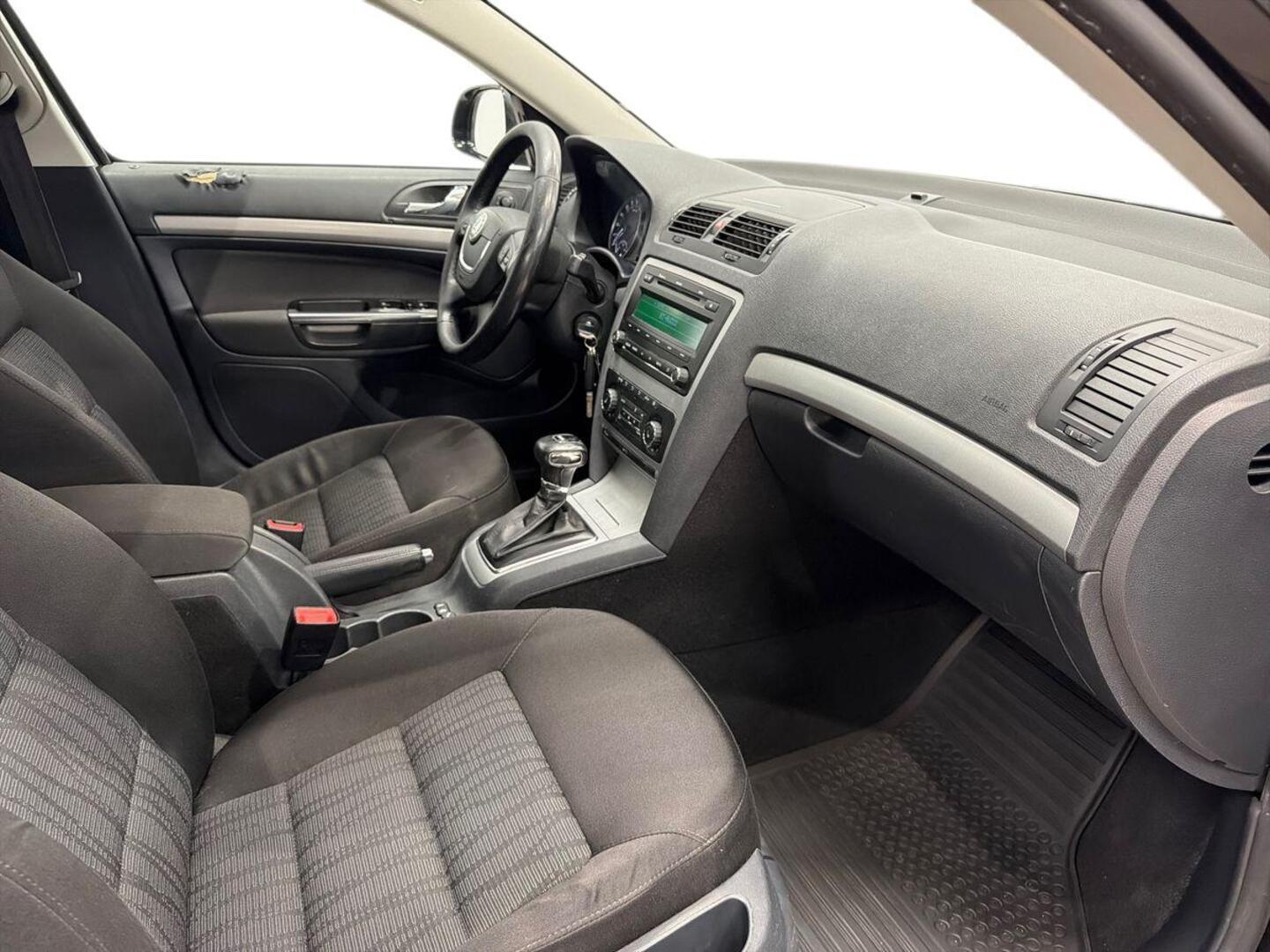 SKODA Octavia 2013