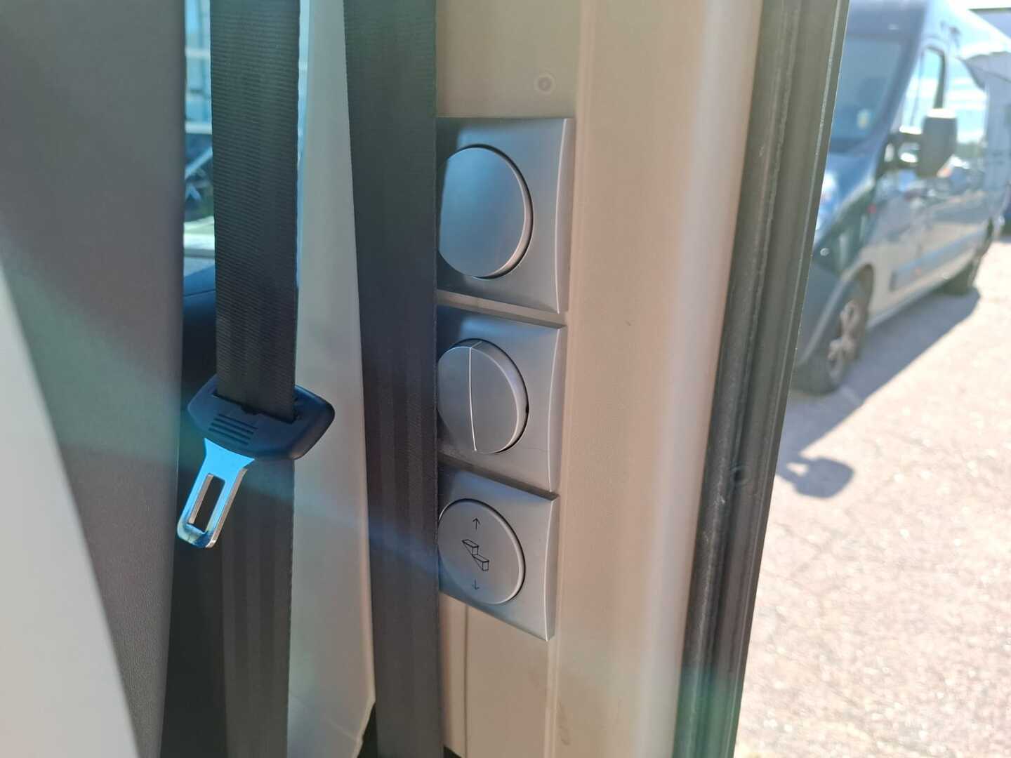 ADRIA TWIN 600 SP PLATINUM 2017