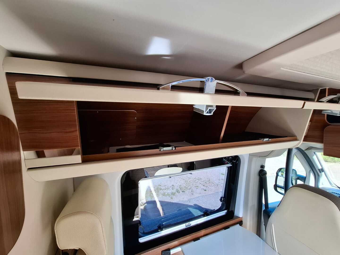 ADRIA TWIN 600 SP PLATINUM 2017