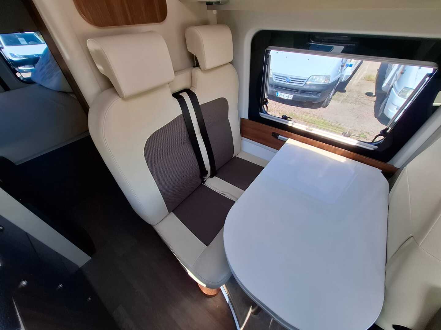 ADRIA TWIN 600 SP PLATINUM 2017