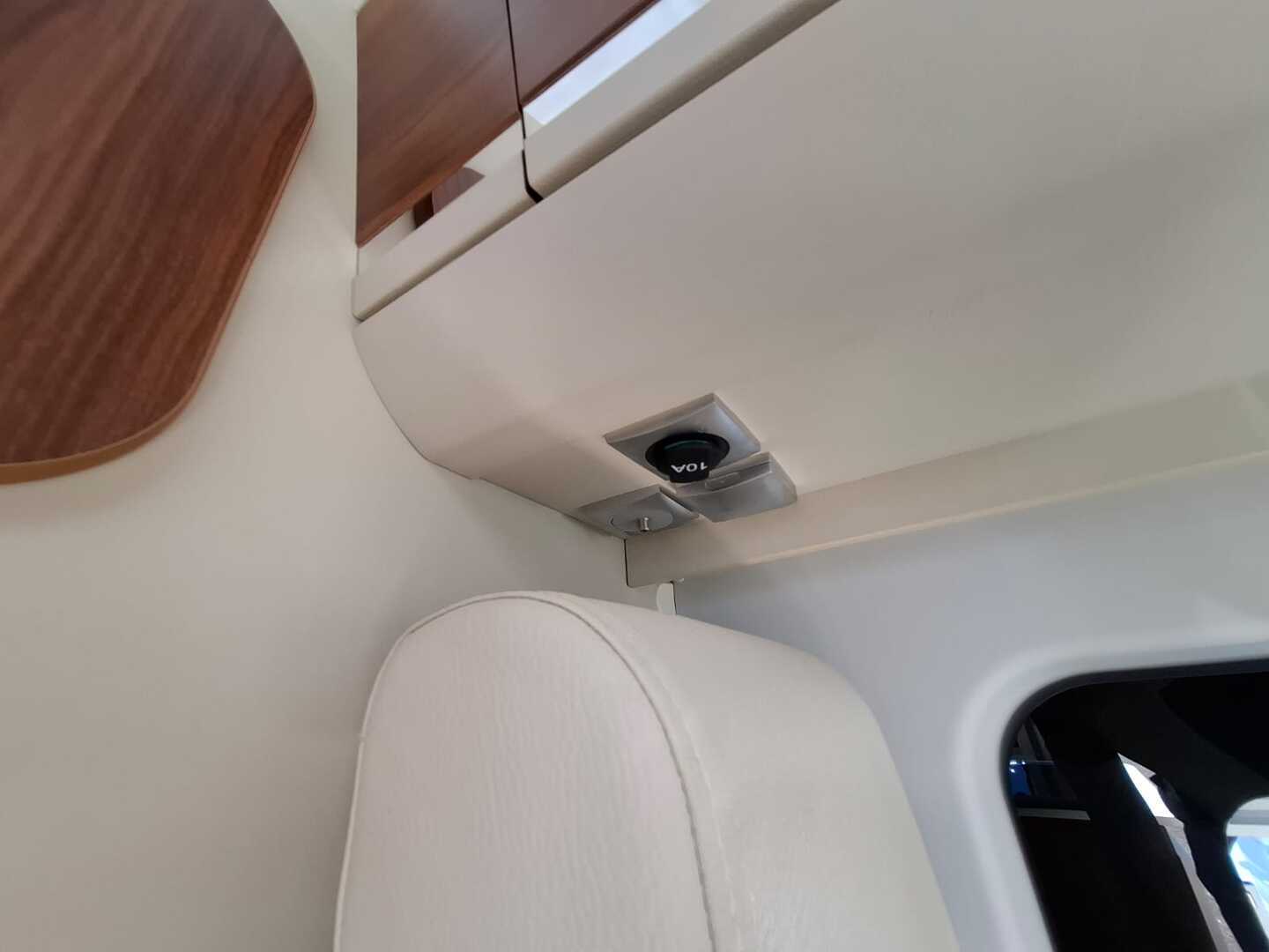 ADRIA TWIN 600 SP PLATINUM 2017