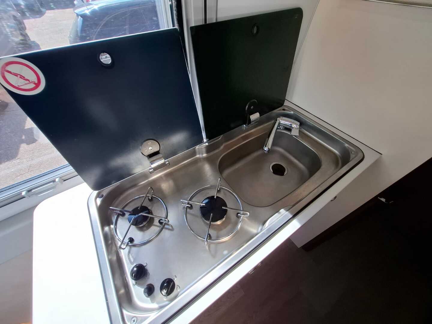 ADRIA TWIN 600 SP PLATINUM 2017