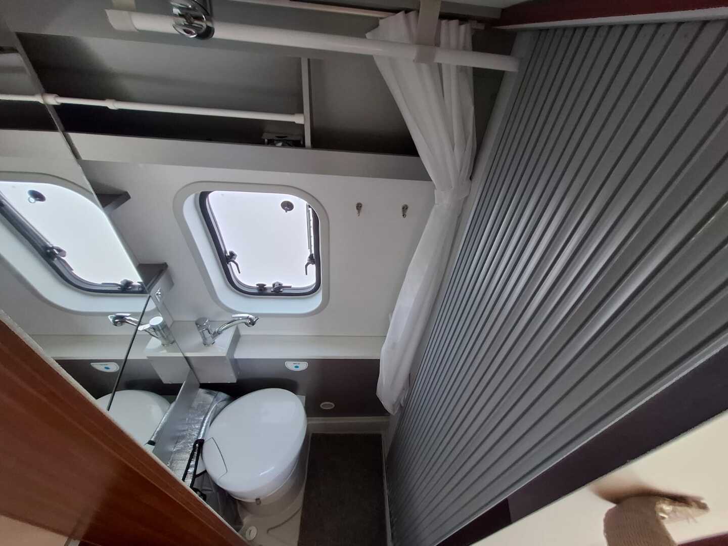 ADRIA TWIN 600 SP PLATINUM 2017