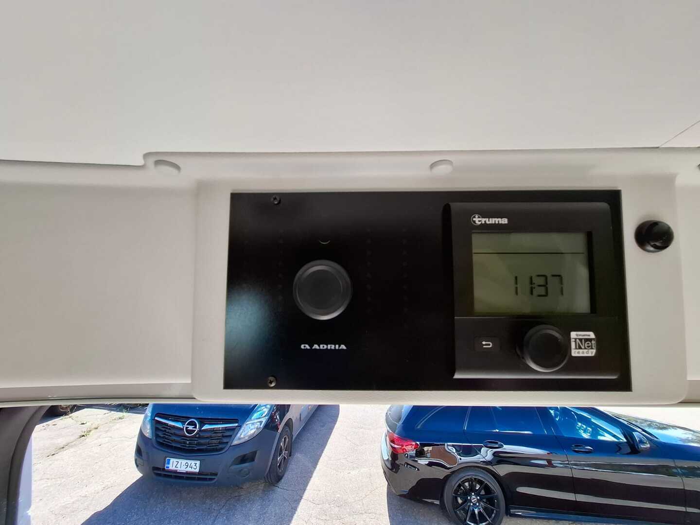 ADRIA TWIN 600 SP PLATINUM 2017