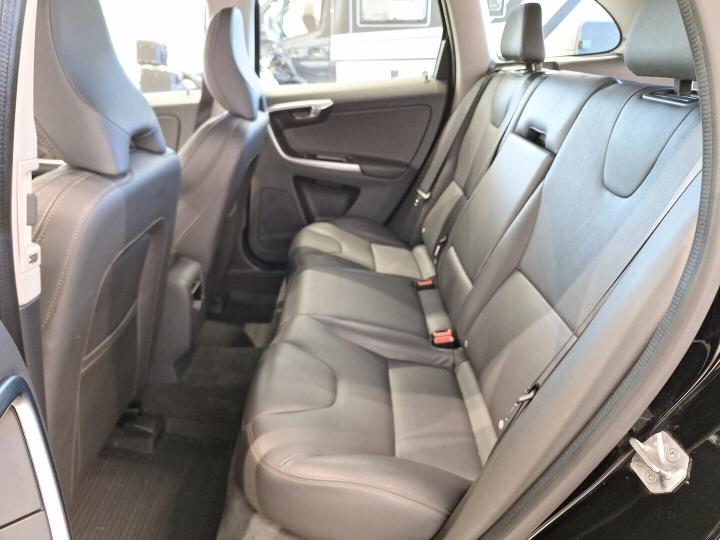 VOLVO XC60 2017