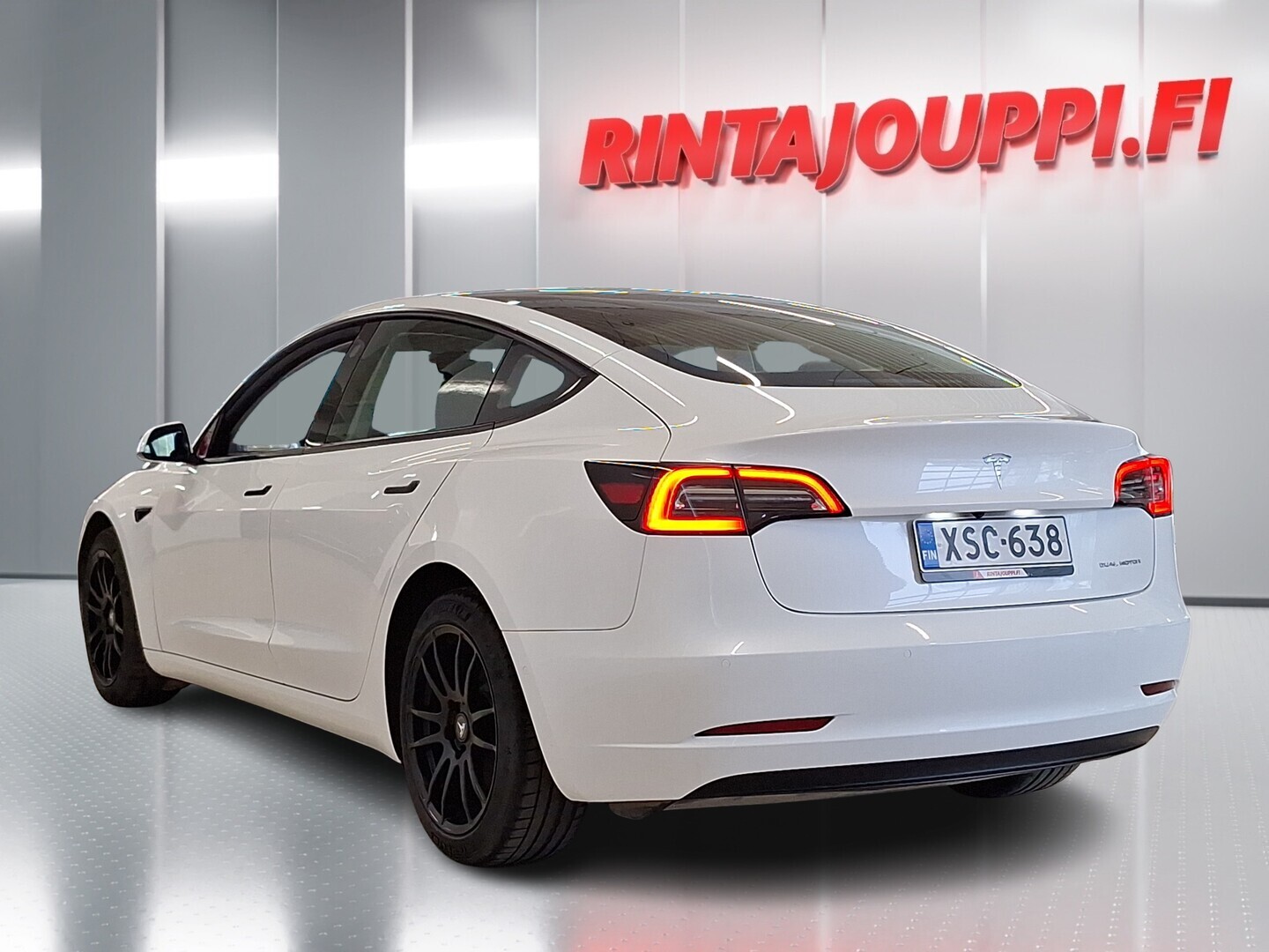 TESLA Model 3 2021