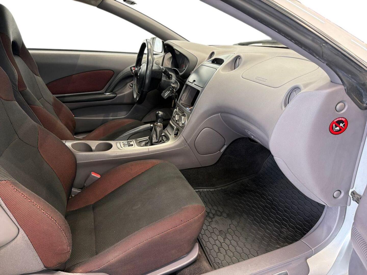 TOYOTA Celica 2001